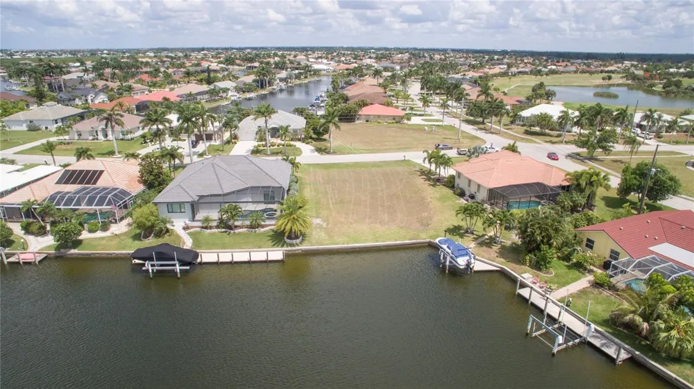 507 MADRID BOULEVARD Punta Gorda, FL 33950