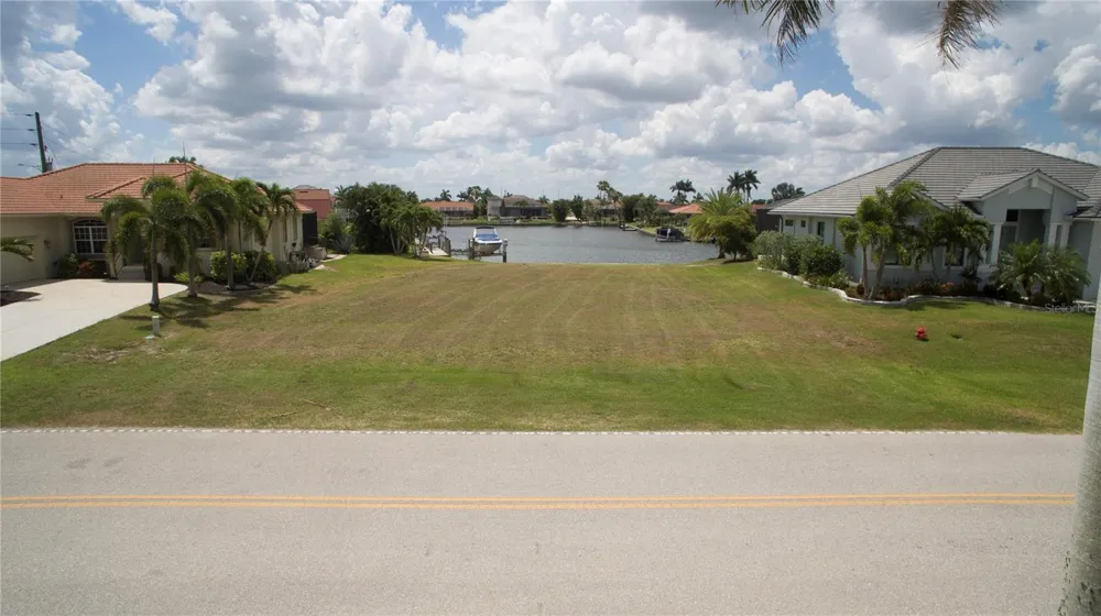 507 MADRID BOULEVARD Punta Gorda, FL 33950