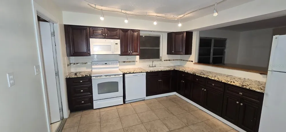 239 ANNAPOLIS LANE Rotonda West, FL 33947