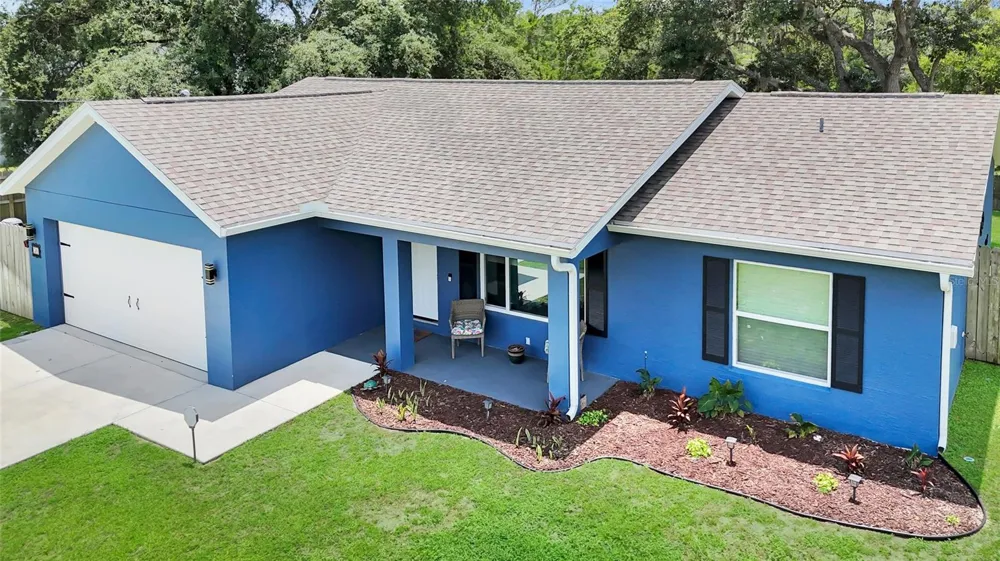 20 MALAUKA CIRCLE Ocklawaha, FL 32179