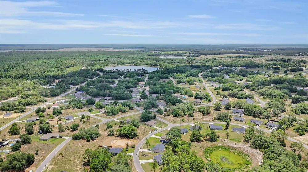 20 MALAUKA CIRCLE Ocklawaha, FL 32179