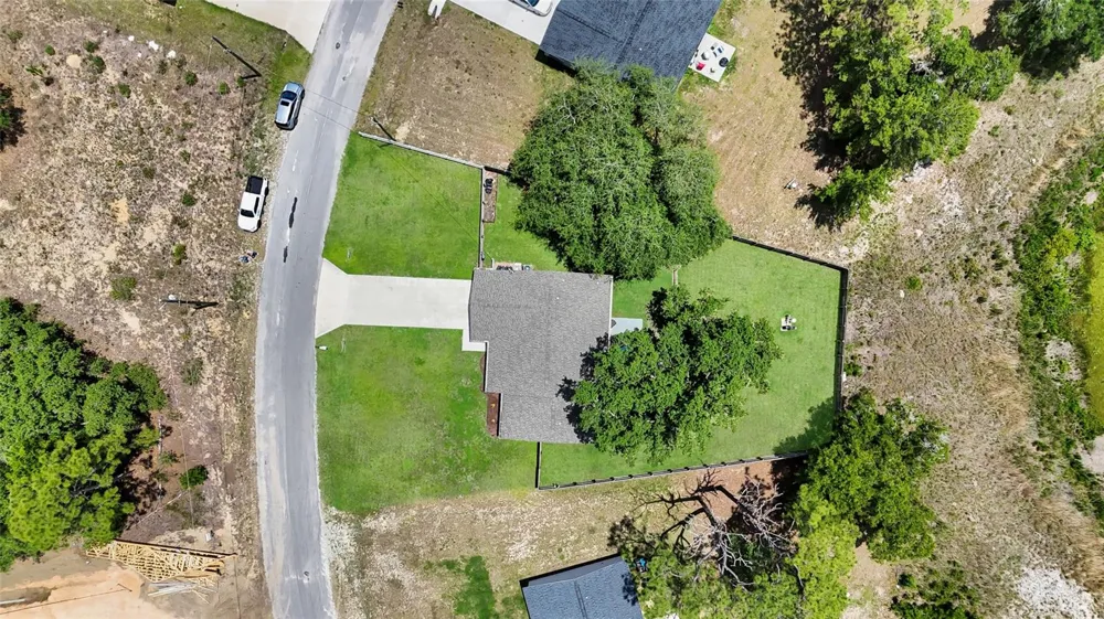 20 MALAUKA CIRCLE Ocklawaha, FL 32179