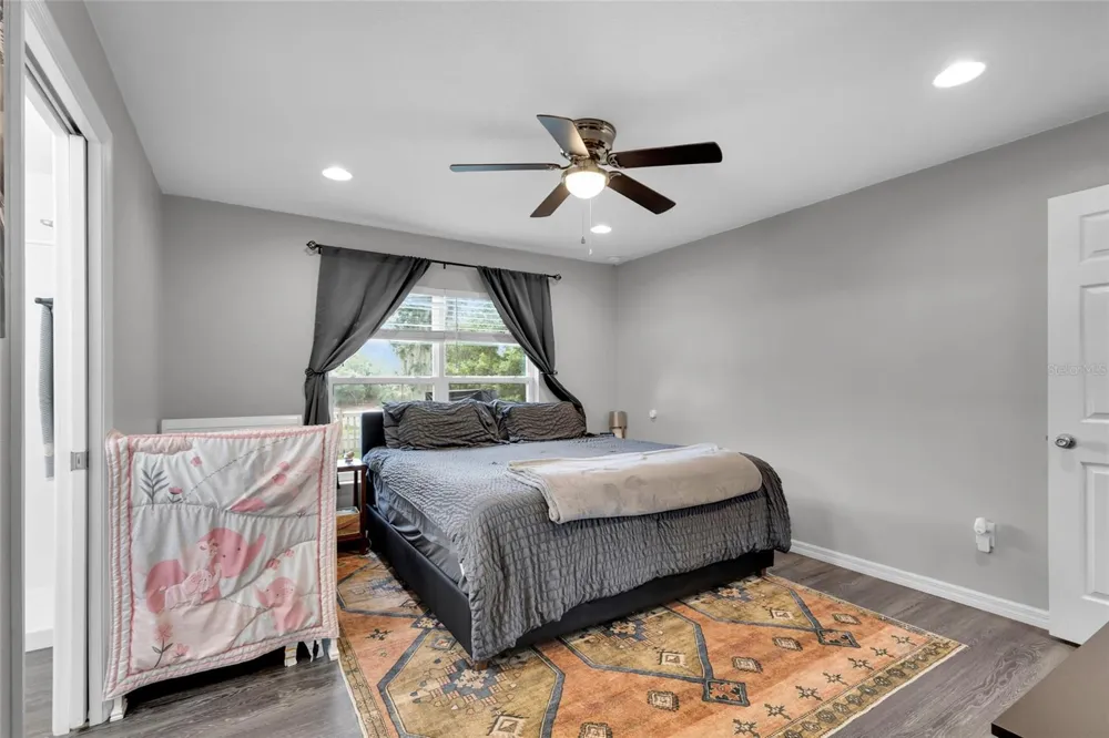 20 MALAUKA CIRCLE Ocklawaha, FL 32179