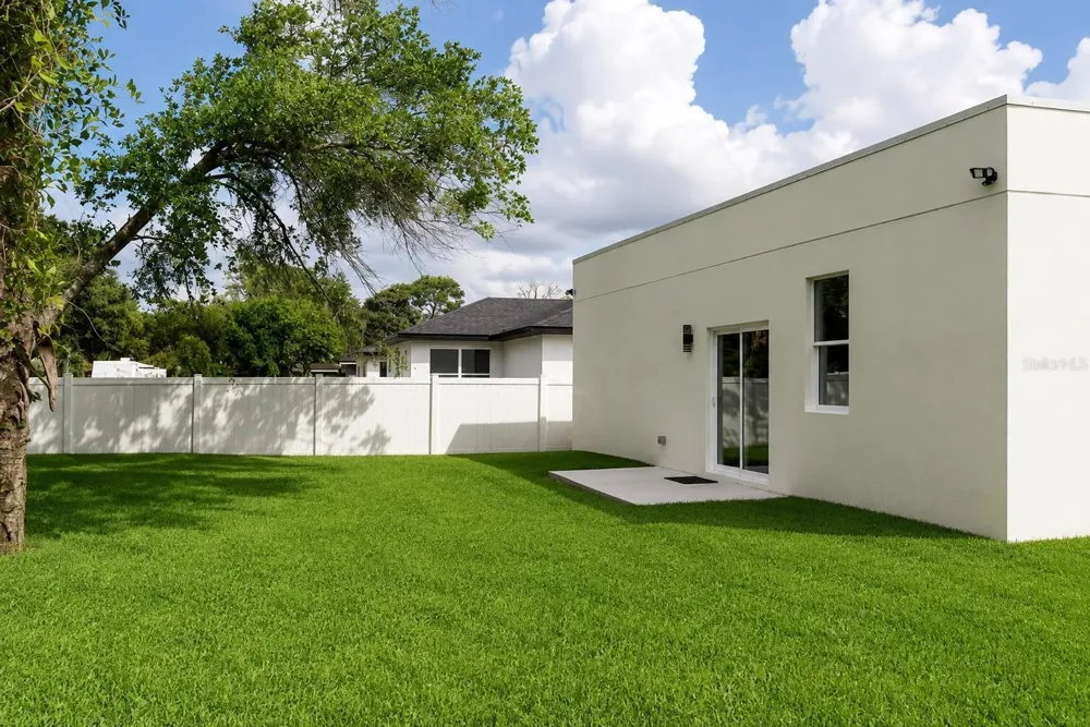 67 W 10TH STREET Apopka, FL 32703