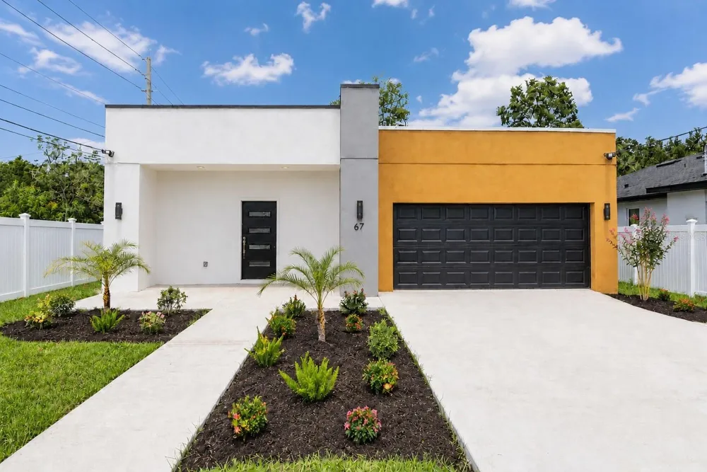 67 W 10TH STREET Apopka, FL 32703
