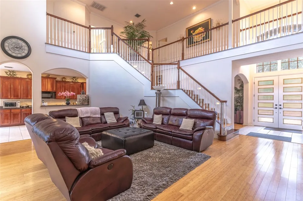 915 HICKORY FORK DRIVE Seffner, FL 33584
