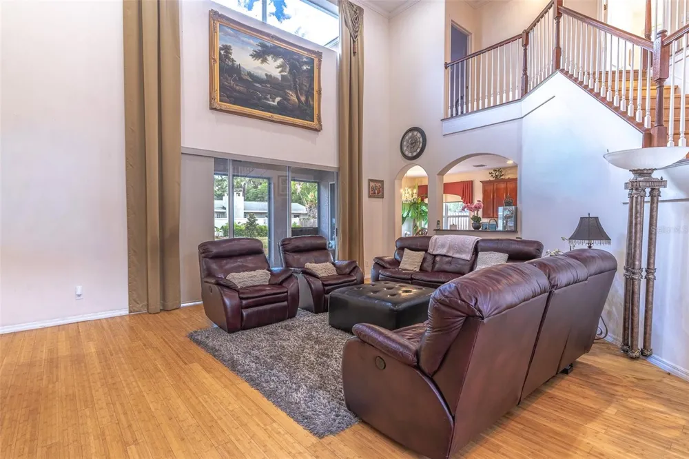 915 HICKORY FORK DRIVE Seffner, FL 33584