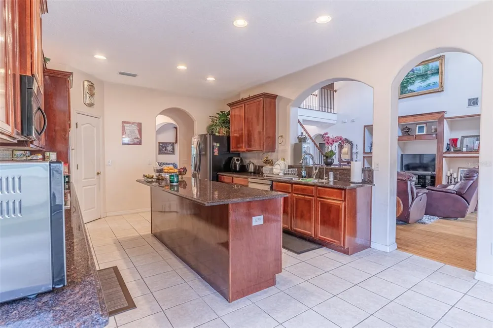 915 HICKORY FORK DRIVE Seffner, FL 33584