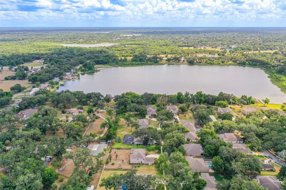 915 HICKORY FORK DRIVE Seffner, FL 33584