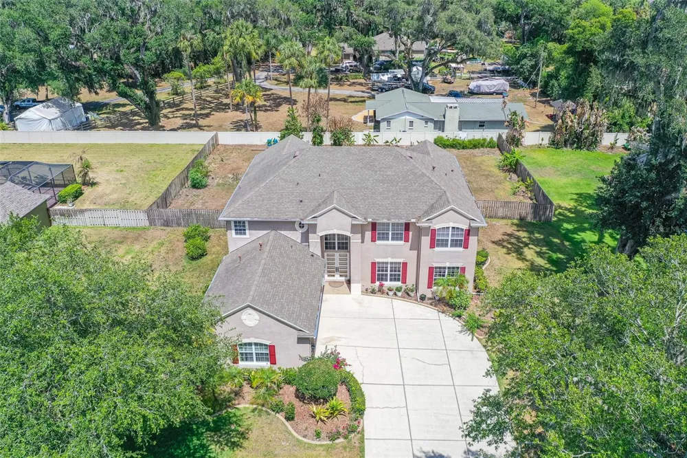 915 HICKORY FORK DRIVE Seffner, FL 33584