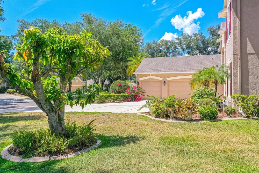 915 HICKORY FORK DRIVE Seffner, FL 33584