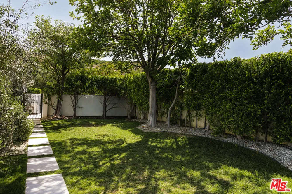 25571 Prado De Azul Calabasas, CA 91302