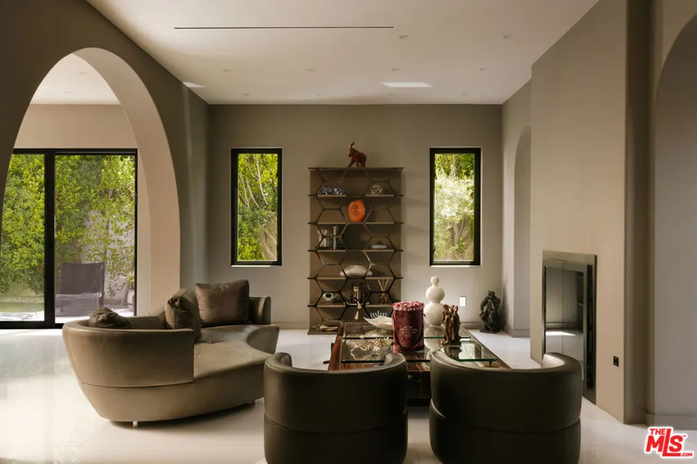 25571 Prado De Azul Calabasas, CA 91302