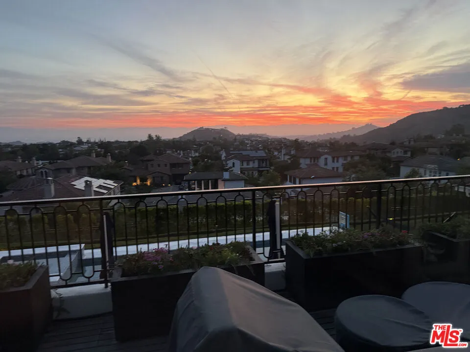 25571 Prado De Azul Calabasas, CA 91302
