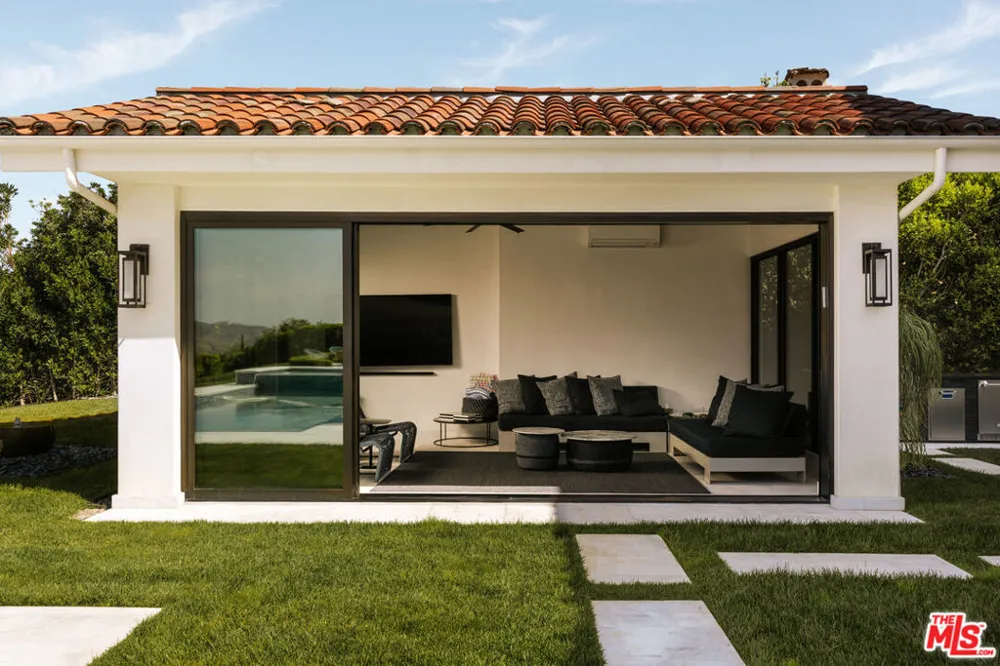 25571 Prado De Azul Calabasas, CA 91302