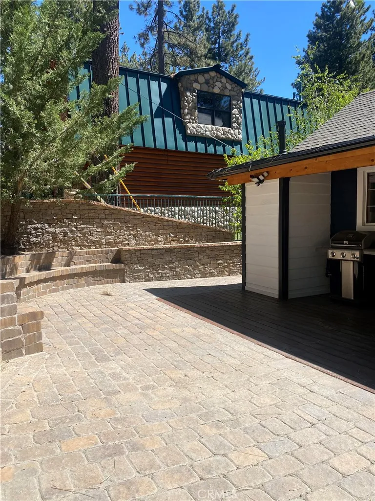 691 Yukon #B Green Valley Lake, CA 92341