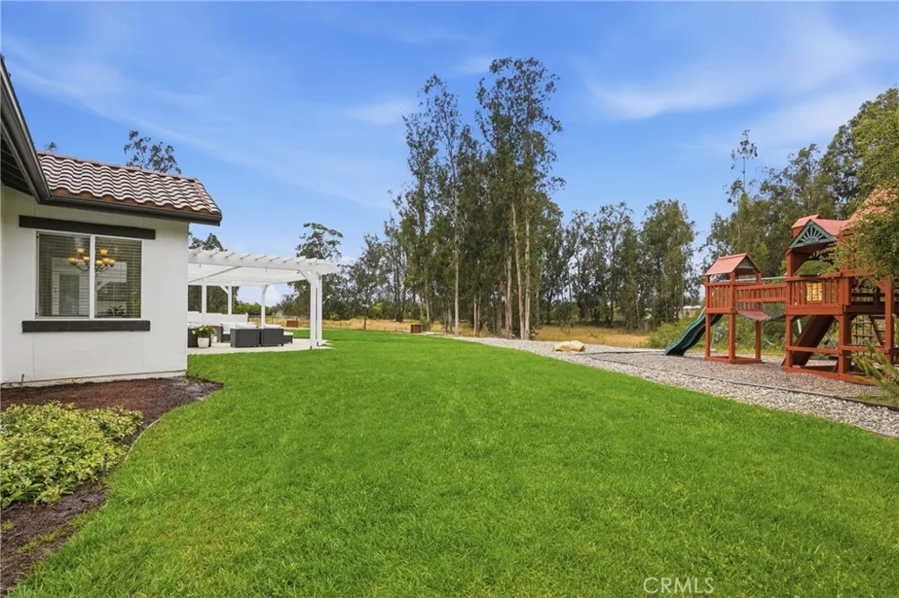 1390 Coloma Nipomo, CA 93444