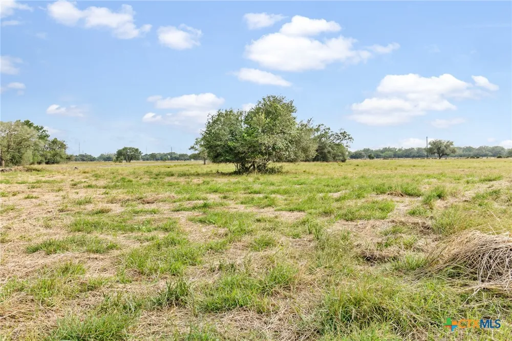 6 FM 530 Edna, TX 77957