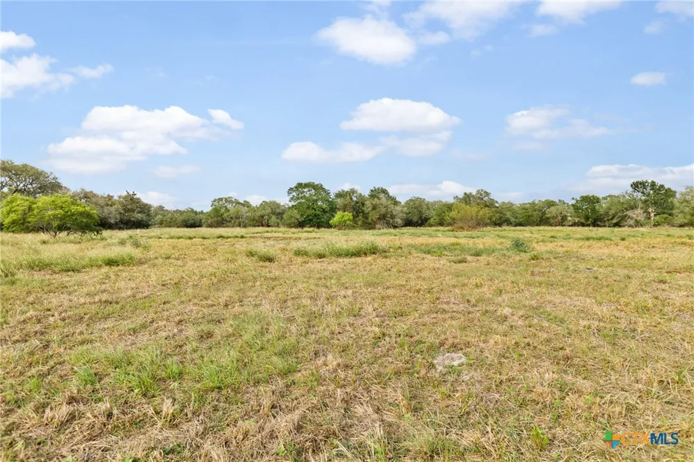 6 FM 530 Edna, TX 77957