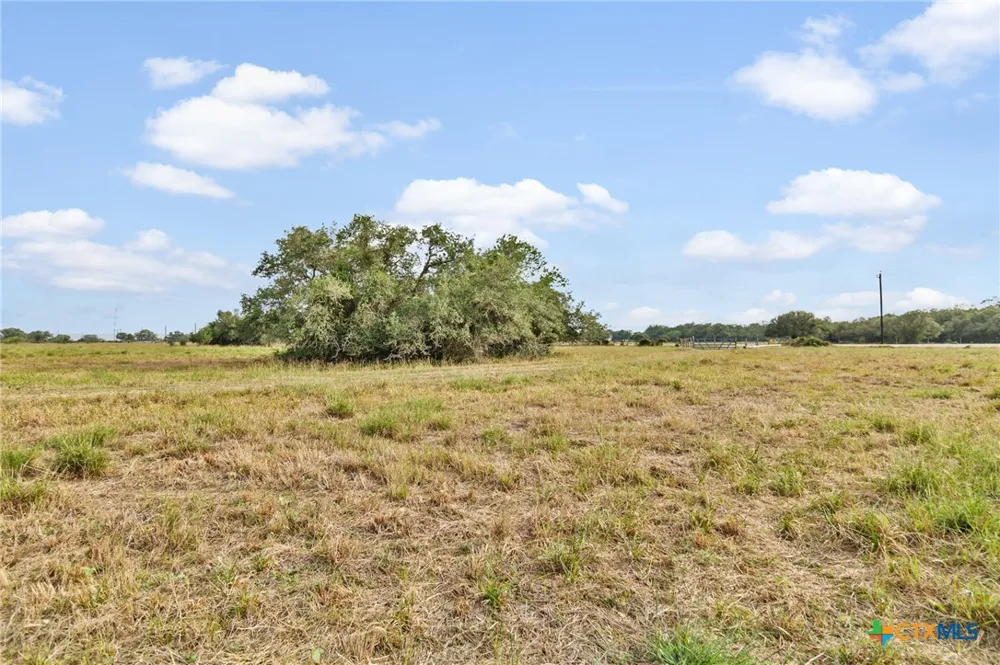 6 FM 530 Edna, TX 77957