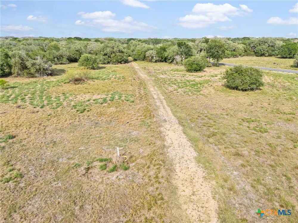 6 FM 530 Edna, TX 77957