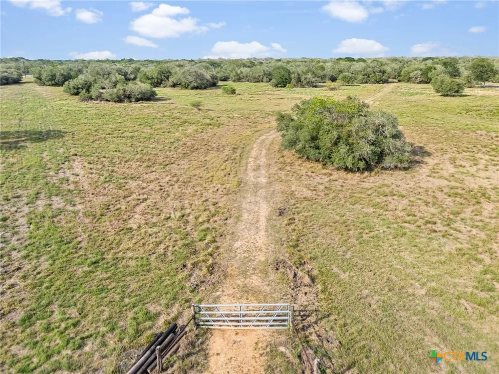 6 FM 530 Edna, TX 77957