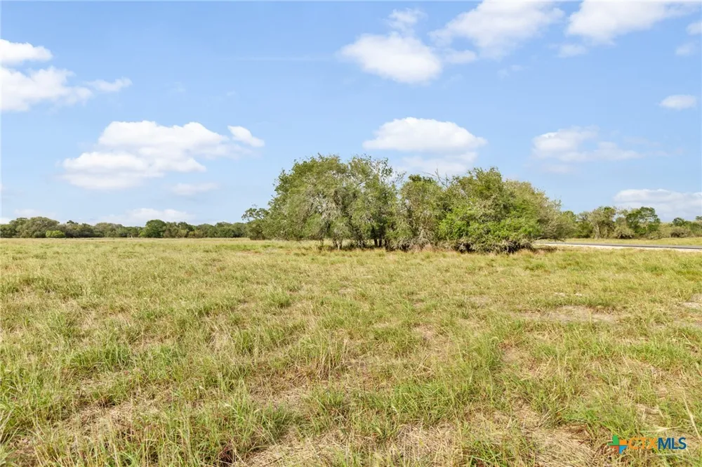 6 FM 530 Edna, TX 77957