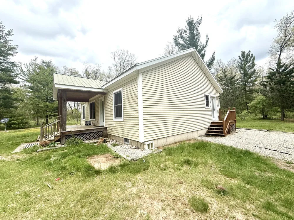 2472 W 14 Mile Road Bitely, MI 49309
