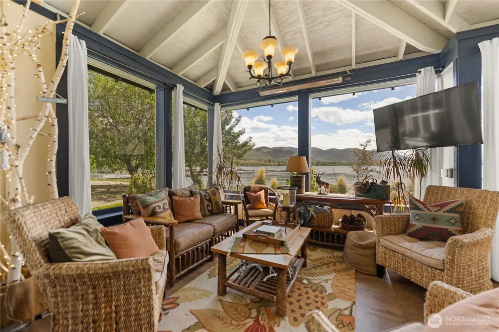 228 Veranda Drive Oroville, WA 98844