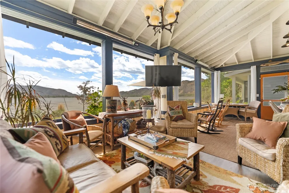 228 Veranda Drive Oroville, WA 98844