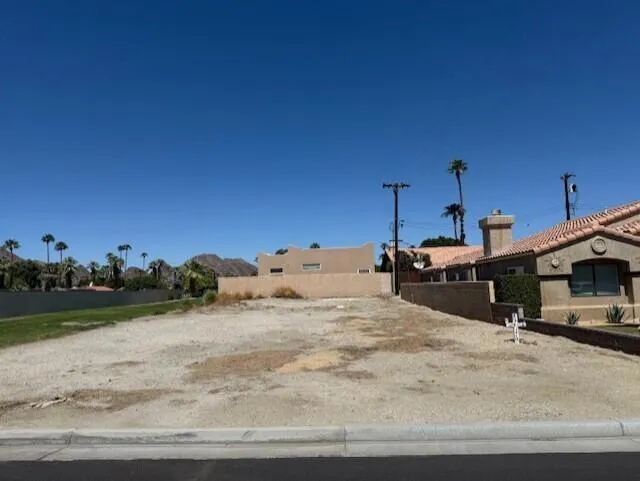 55 Saguaro Rd La Quinta, CA 92253