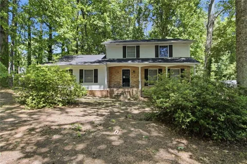 103 Creek Bed Court