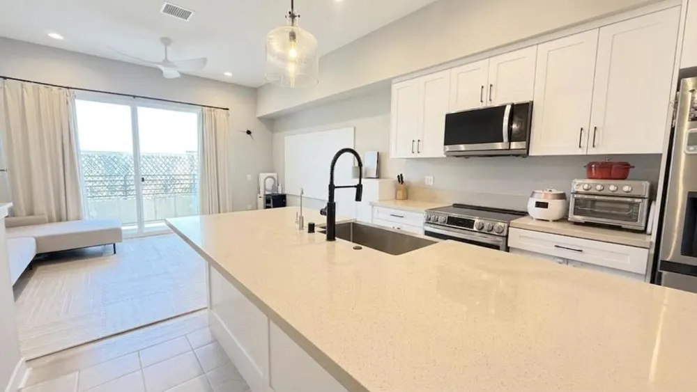 2543 Marine Avenue Gardena, CA 90249