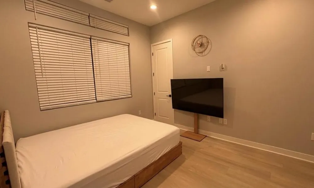 2543 Marine Avenue Gardena, CA 90249