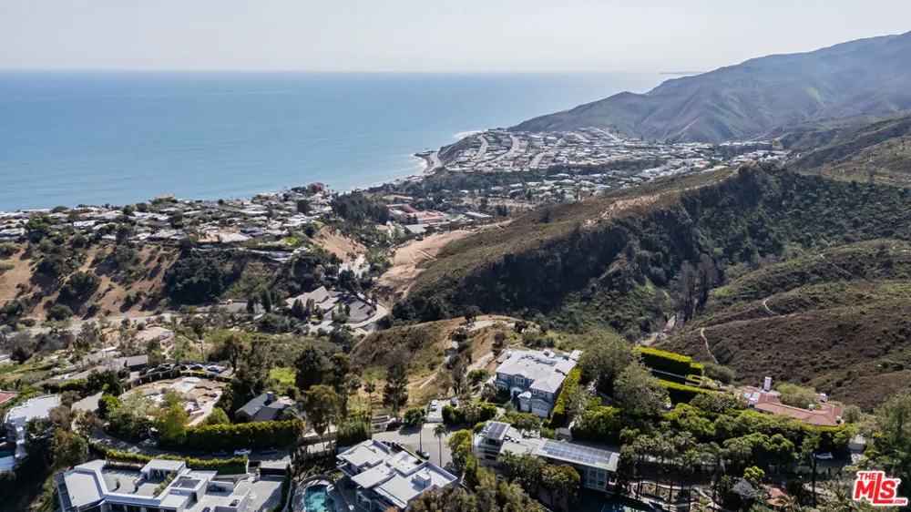 646 Paseo Miramar Pacific Palisades, CA 90272
