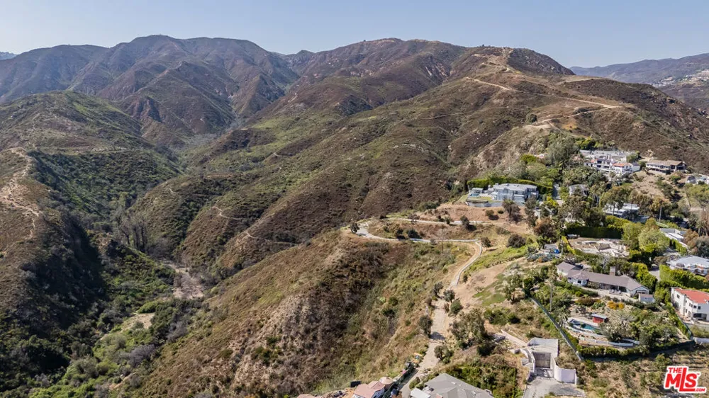646 Paseo Miramar Pacific Palisades, CA 90272