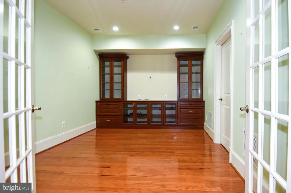 12525 LINDA VIEW LANE Potomac, MD 20854