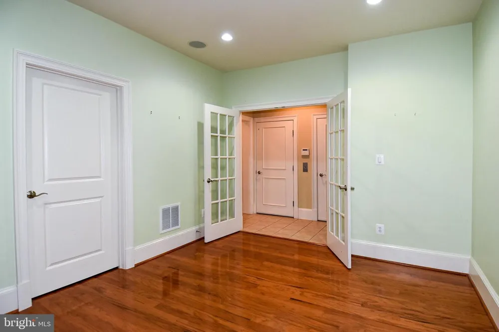 12525 LINDA VIEW LANE Potomac, MD 20854