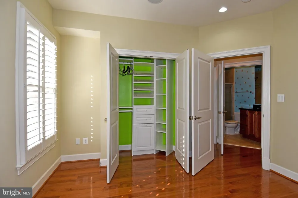 12525 LINDA VIEW LANE Potomac, MD 20854