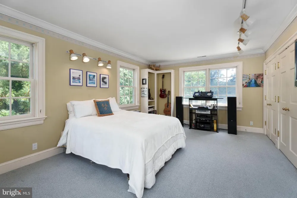 600 PRETTY BROOK ROAD Princeton, NJ 08540