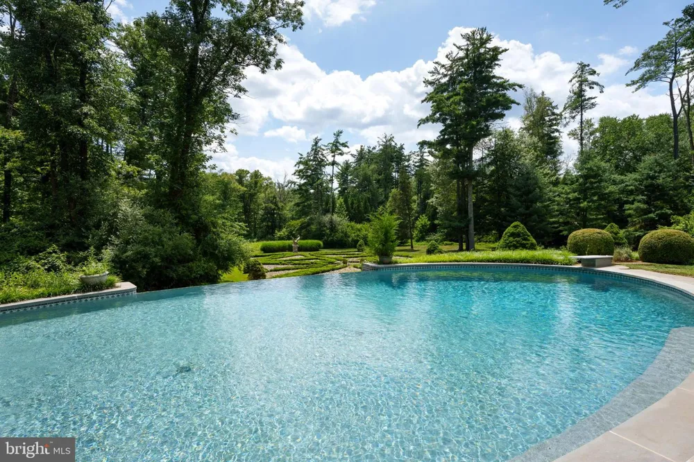 600 PRETTY BROOK ROAD Princeton, NJ 08540