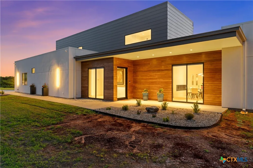 356 Bold Springs Court West, TX 76691