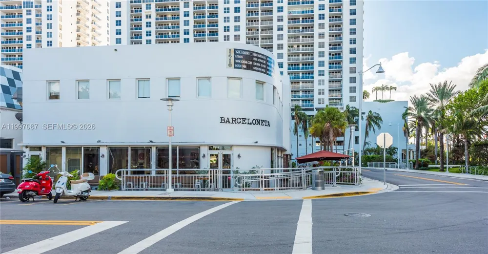 1405 Lenox Ave Miami Beach, FL 33139