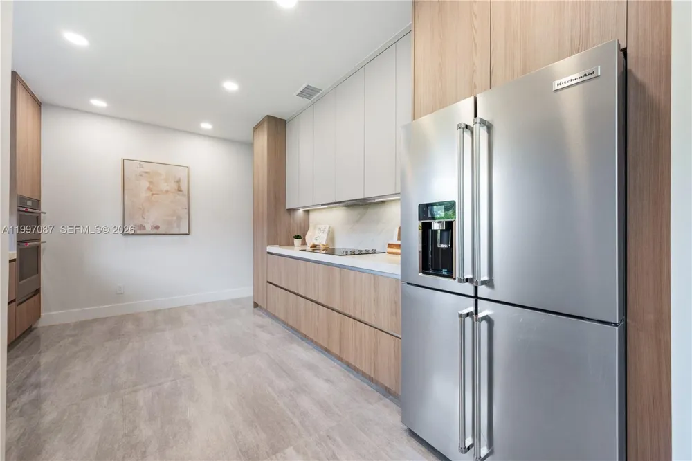 1405 Lenox Ave Miami Beach, FL 33139