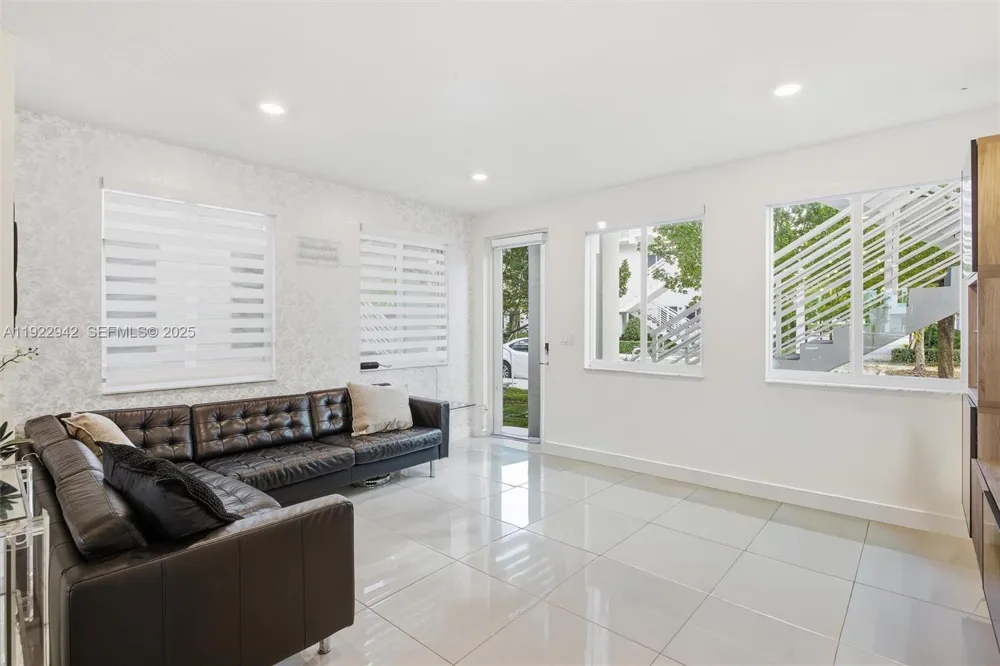 6420 NW 102nd Path #110 Doral, FL 33178