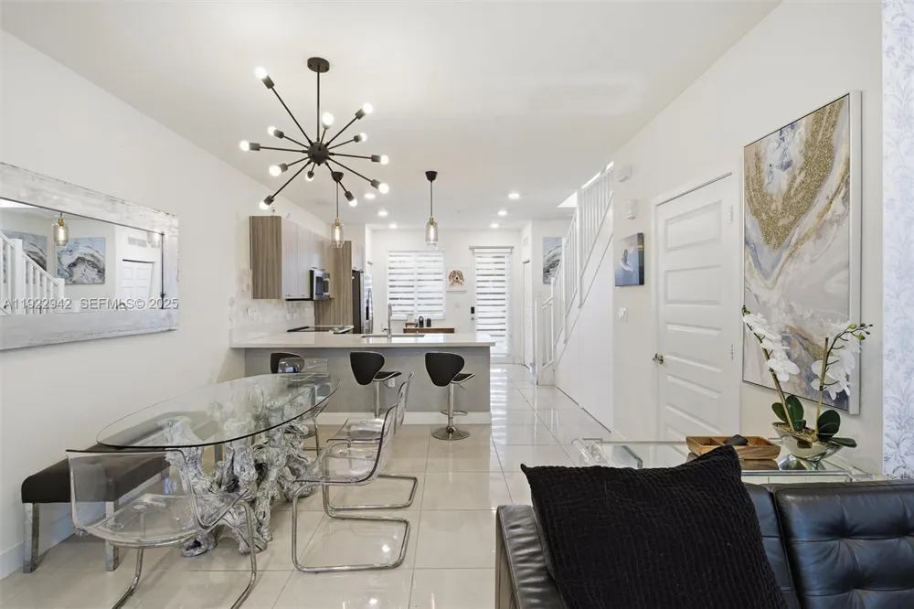 6420 NW 102nd Path #110 Doral, FL 33178