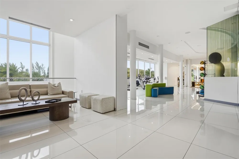 6420 NW 102nd Path #110 Doral, FL 33178