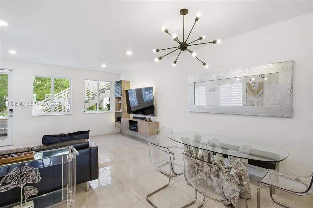 6420 NW 102nd Path #110 Doral, FL 33178