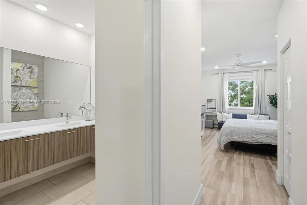 6420 NW 102nd Path #110 Doral, FL 33178