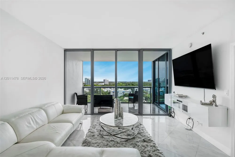 601 NE 36th St #1103 Miami, FL 33137